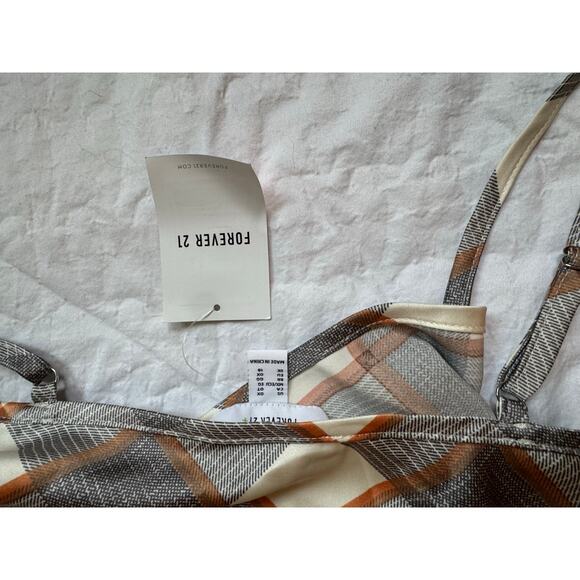 Chic Satin Camisole & Skirt Set – Plaid Print with Black Lace Trim – Elegant Lou - Picture 10 of 12